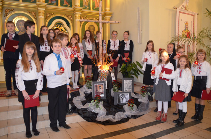 Відзначення пам’ятної 80–ої річниці Голодомору в ольштинській парафії
