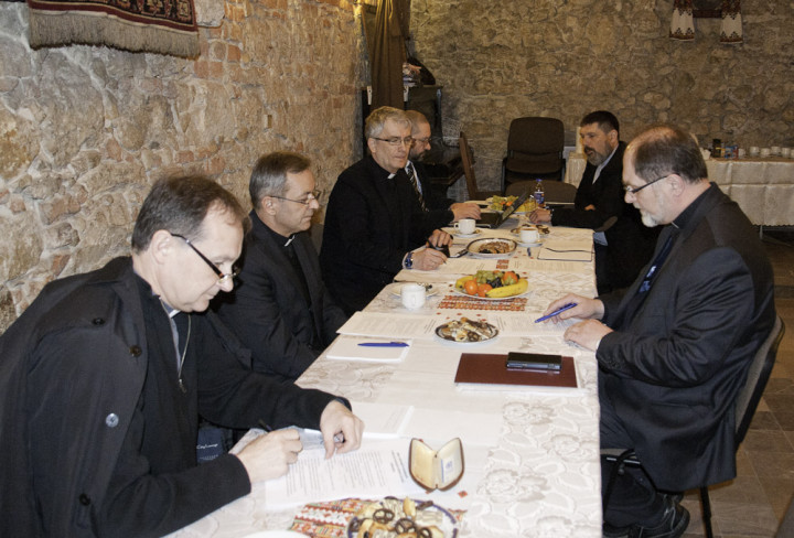Відбулося засідання  міжєпархіяльної комісії, в справі проведення опитування серед вірних УГКЦ в Польщі, щодо доцільності зміни церковного календаря