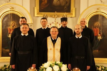 Протоархимандрит василіанського чину у світі ієромонах Ґенезій Віомар проводить канонічні візитації василіанських монастирів у Польщі.