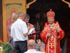 Jego Ekscelencja Ksiądz Biskup  Eugeniusz Popowicz – biskup pomocniczy Archidiecezji Przemysko-Warszawskiej przewodniczył uroczystościom odpustowym w Kostomłotach