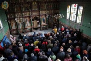 Сьогодні, 2 березня,  урочистості також відбулися в  церкві, де хрестили Михайла Вербицького – усі помолились за Україну