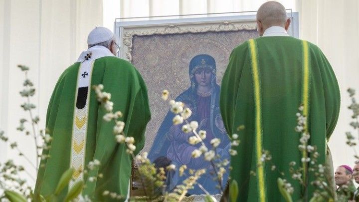 Молитви до Богородиці, які Папа пропонує вірним на травень