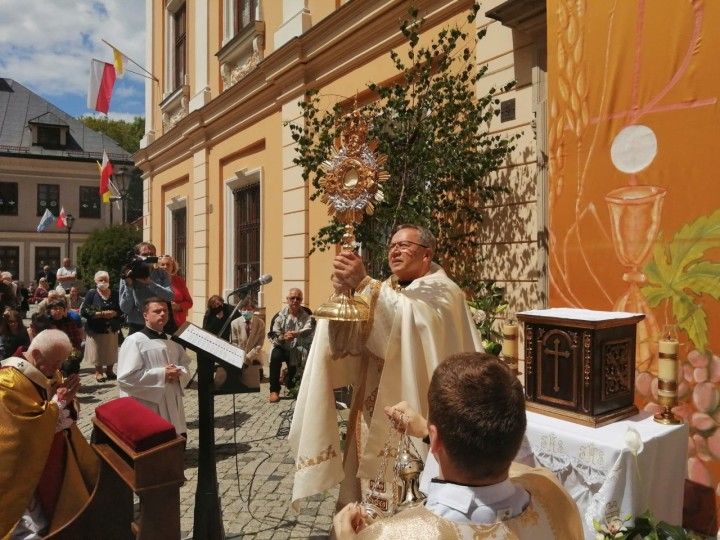 Arcybiskup Eugeniusz Popowicz -Metropolita Przemysko-Warszawski wziął udział w uroczystościach Najświętszego Ciała i Krwi Chrystusa w Przemyślu