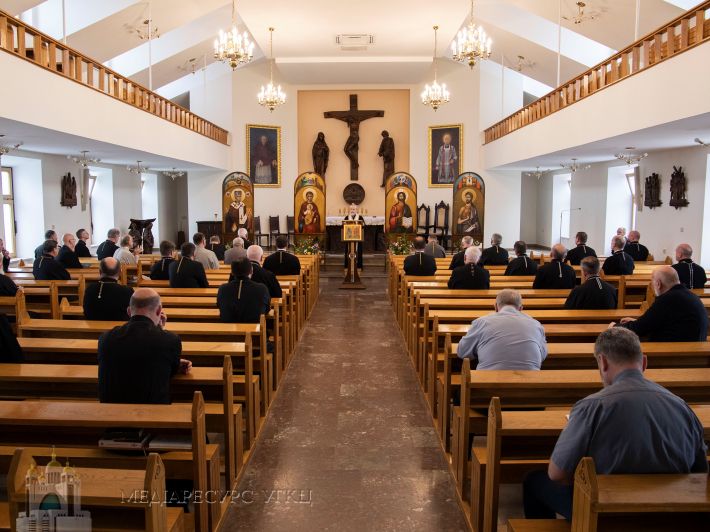Єпископи УГКЦ під проводом владики Ігоря Ісіченка провели день духовної віднови