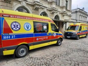 Spotkanie polsko-ukraińskich medyków i ratowników na dworcem kolejowym w Przemyślu