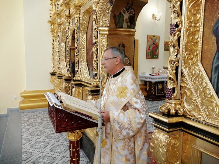 Архієпископ Євген Попович провів Чин Благословення та Освячення транспортних засобів парафіян у Перемишлі