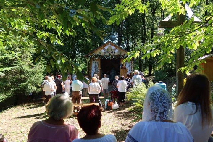 Урочистості в селі Монастир біля Верхрати в честь Успення Пресвятої Богородиці