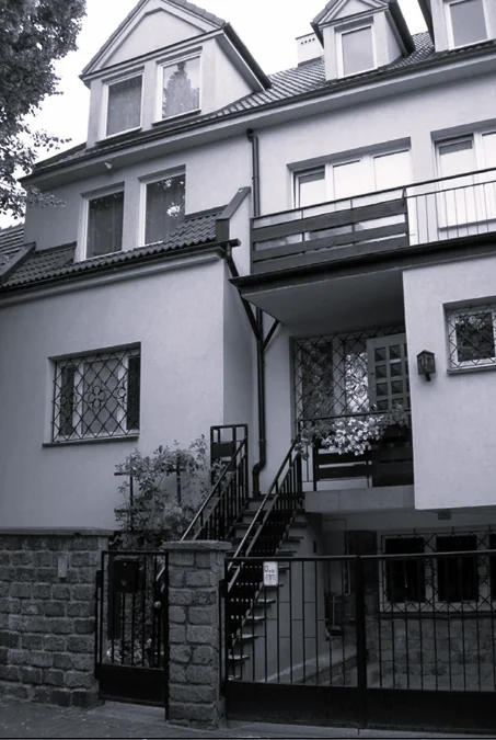 sluzebnyci warszawa1